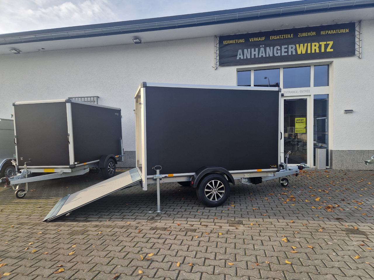 Variant C1315 C2 Edition black 258x148x157cm Alufelgen Heckrampe 1350kg 100km/H black deal - MC-trailer: billede 4 Variant C1315 C2 Edition black 258x148x157cm Alufelgen Heckrampe 1350kg 100km/H black deal - MC-trailer: billede 4