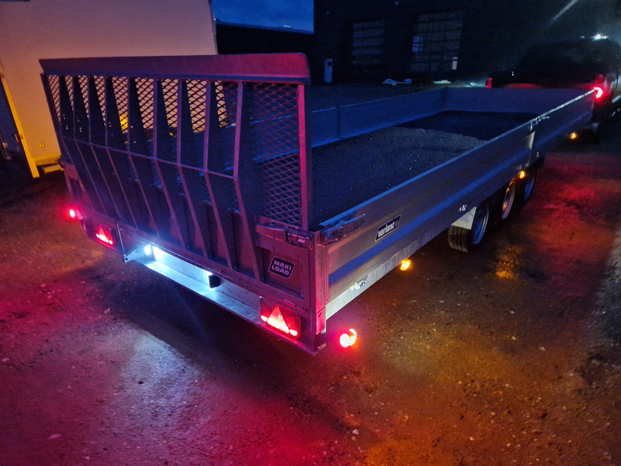 Variant Maschinentransporter 3563 UX Maxi Load 620x210x30cm LED Tridem Parabelfeder 3500kg Modell 24 - Maskintrailer: billede 3 Variant Maschinentransporter 3563 UX Maxi Load 620x210x30cm LED Tridem Parabelfeder 3500kg Modell 24 - Maskintrailer: billede 3