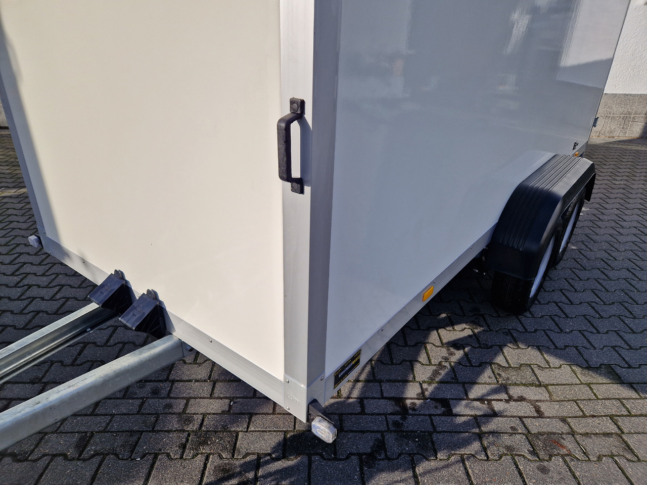 WM Meyer Koffer AZ 2040/151 S35 401x151x185cm (XL) 2000kg - Varevogn påhængsvogn: billede 2 WM Meyer Koffer AZ 2040/151 S35 401x151x185cm (XL) 2000kg - Varevogn påhængsvogn: billede 2