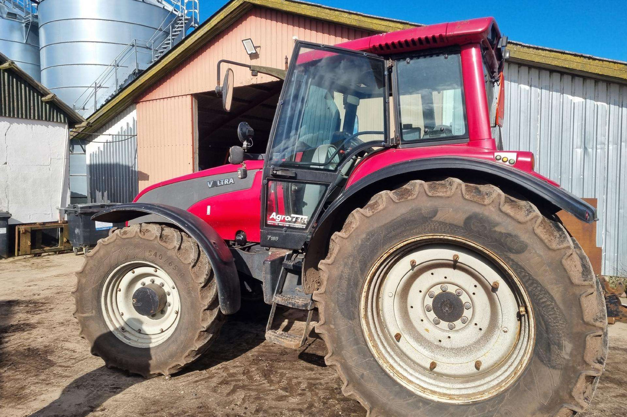 Valtra T190 - Traktor: billede 4 Valtra T190 - Traktor: billede 4