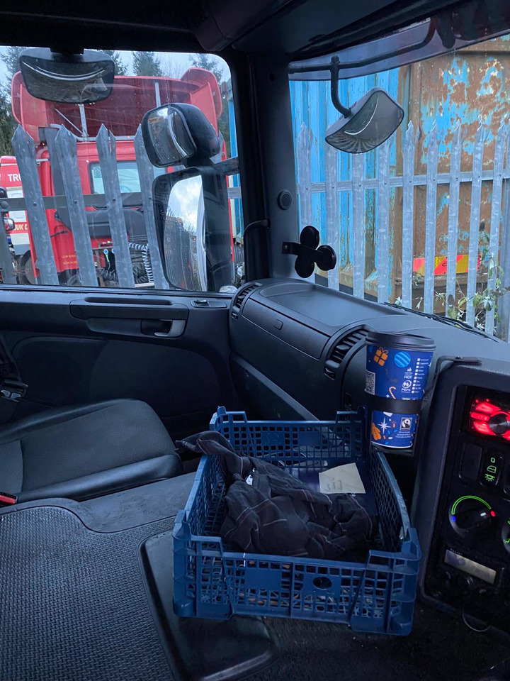 Scania P230 4x2 - Varebil med kasse: billede 5 Scania P230 4x2 - Varebil med kasse: billede 5