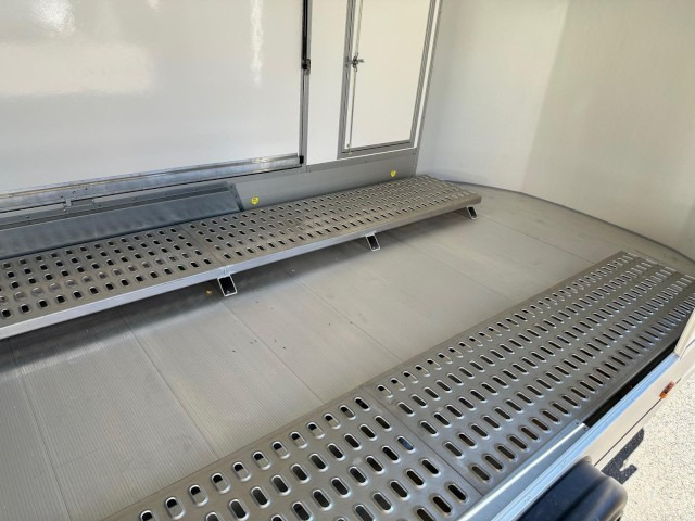 Cheval Liberte Debon Roadster 1000 Sandwich 3500 kg, 100 km/h, 495x200x202cm - Varevogn påhængsvogn: billede 5 Cheval Liberte Debon Roadster 1000 Sandwich 3500 kg, 100 km/h, 495x200x202cm - Varevogn påhængsvogn: billede 5