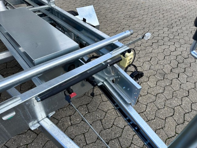 Humbaur 3-Seitenkipper HTK 2700.27 E-Pumpe Alu, 2670 x 1500 x 350 mm, 2,7 to. - Tipvogn påhængsvogn: billede 3 Humbaur 3-Seitenkipper HTK 2700.27 E-Pumpe Alu, 2670 x 1500 x 350 mm, 2,7 to. - Tipvogn påhængsvogn: billede 3