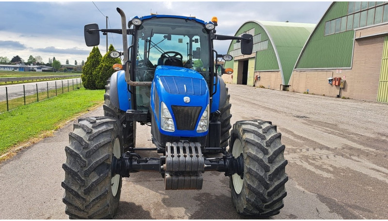 New Holland T 4.105 - Traktor: billede 2 New Holland T 4.105 - Traktor: billede 2