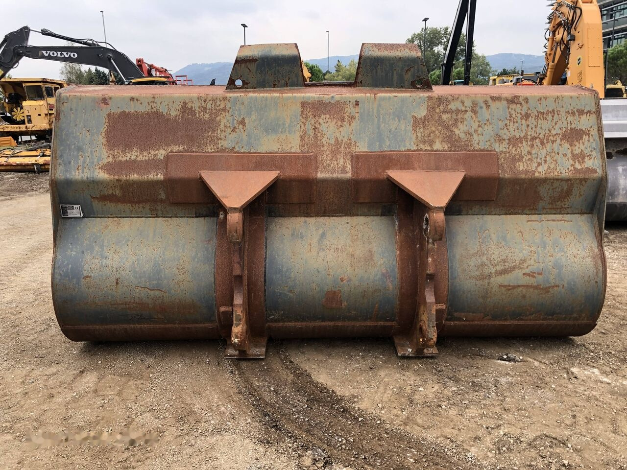 Loader bucket 3400 mm Volvo - Læsseskovl: billede 4 Loader bucket 3400 mm Volvo - Læsseskovl: billede 4