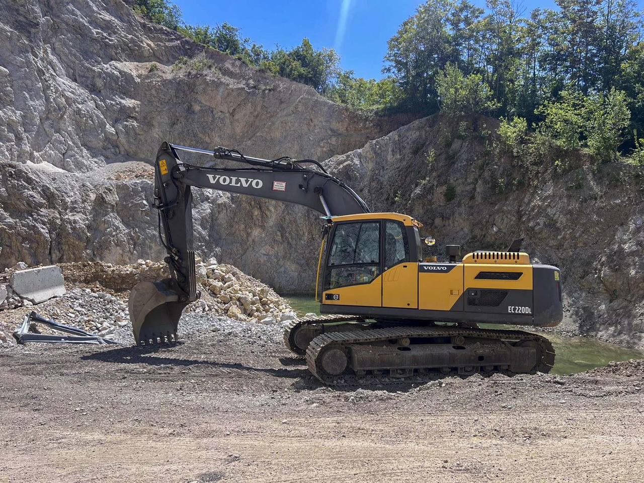 VOLVO EC220D - Bæltegravemaskine: billede 1 VOLVO EC220D - Bæltegravemaskine: billede 1