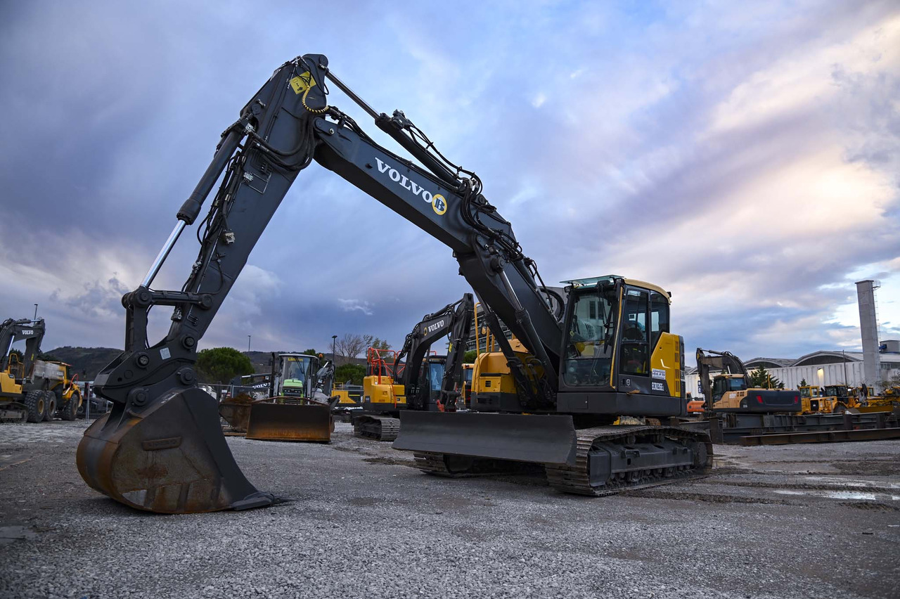 VOLVO ECR235EL - Bæltegravemaskine: billede 1 VOLVO ECR235EL - Bæltegravemaskine: billede 1