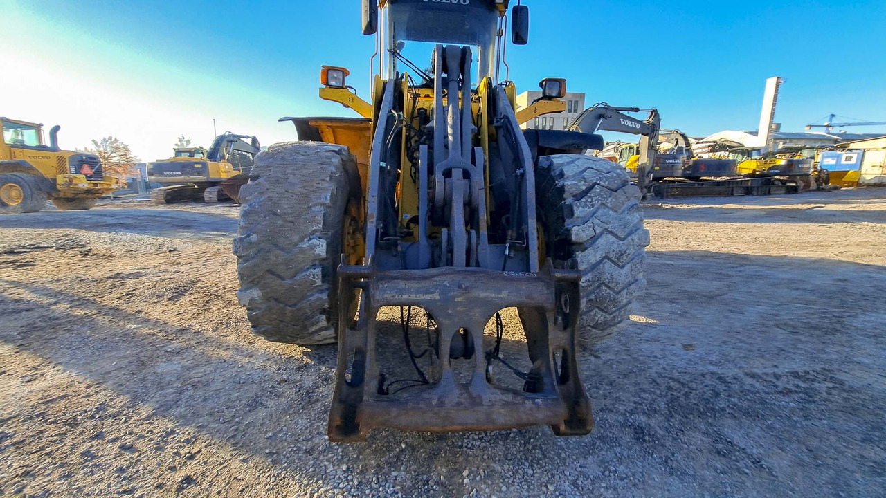 VOLVO L120E - Gummihjulslæsser: billede 2 VOLVO L120E - Gummihjulslæsser: billede 2