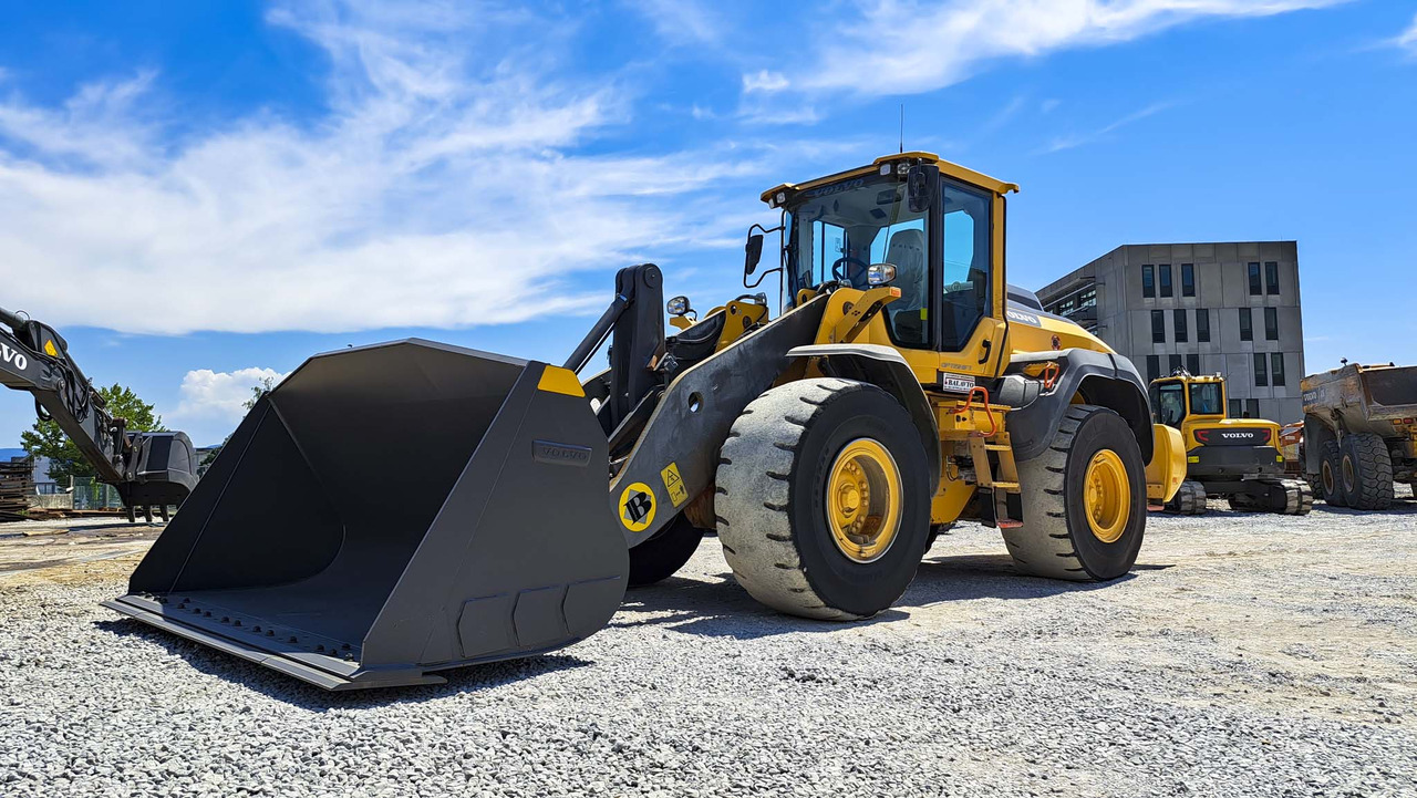 VOLVO L120H - Gummihjulslæsser: billede 2 VOLVO L120H - Gummihjulslæsser: billede 2