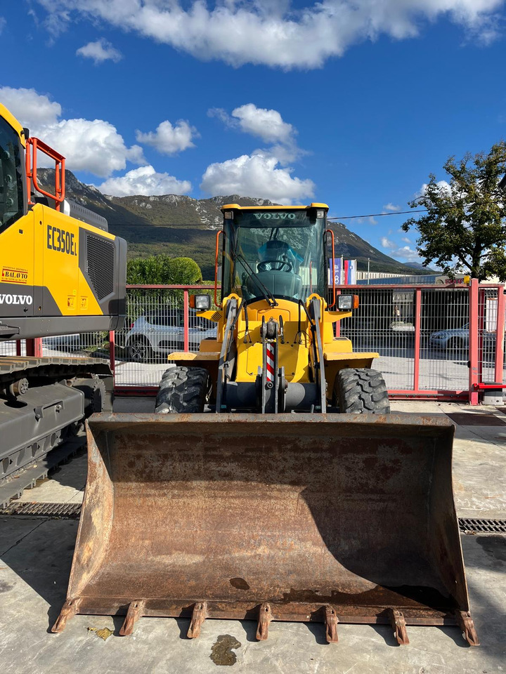 VOLVO L35B - Gummihjulslæsser: billede 1 VOLVO L35B - Gummihjulslæsser: billede 1