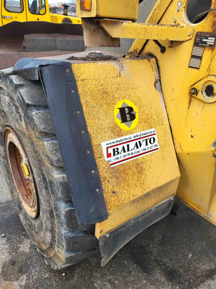 Volvo front fenders - Skærm for Læssemaskine: billede 3 Volvo front fenders - Skærm for Læssemaskine: billede 3