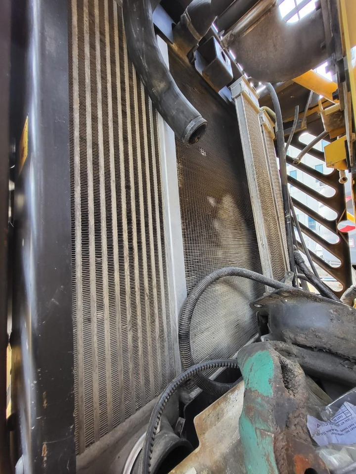 Volvo radiator - Køler for Læssemaskine: billede 2 Volvo radiator - Køler for Læssemaskine: billede 2