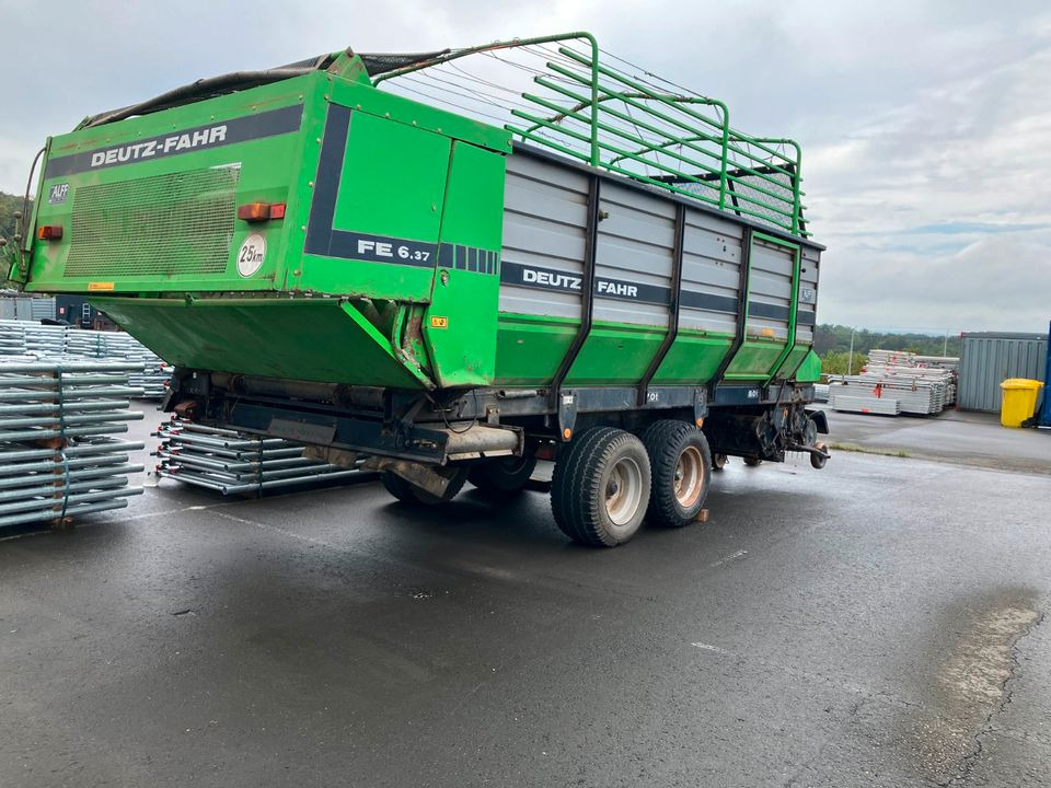 Deutz Fahr Ladewagen FE 6.37 mit Querförderband - Snittevogn: billede 1 Deutz Fahr Ladewagen FE 6.37 mit Querförderband - Snittevogn: billede 1