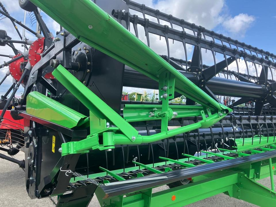 Deutz Fahr Schneidwerk DH540A inkl Schneidwerkwagen Mähdrescher - Skærebord til korn: billede 2 Deutz Fahr Schneidwerk DH540A inkl Schneidwerkwagen Mähdrescher - Skærebord til korn: billede 2