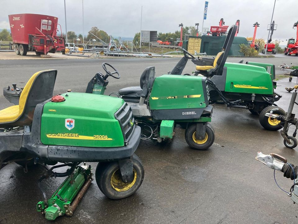 John Deere Spindelmäher, Großflächenmäher 2243, 2500A, 3235C - Plæneklipper: billede 2 John Deere Spindelmäher, Großflächenmäher 2243, 2500A, 3235C - Plæneklipper: billede 2