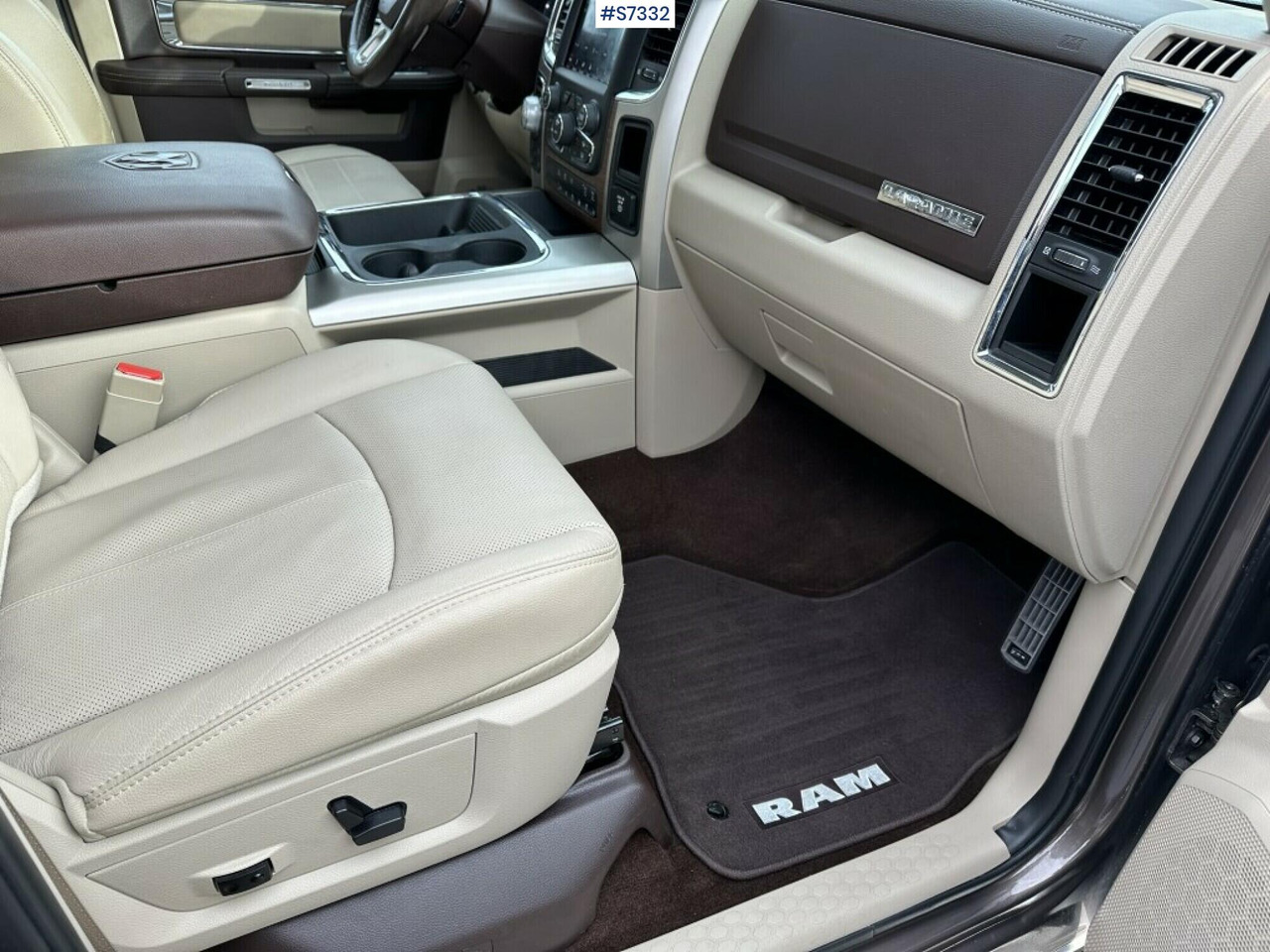 Dodge Ram 1500 Laramie, gasoline, serviced. - Pickup: billede 4 Dodge Ram 1500 Laramie, gasoline, serviced. - Pickup: billede 4