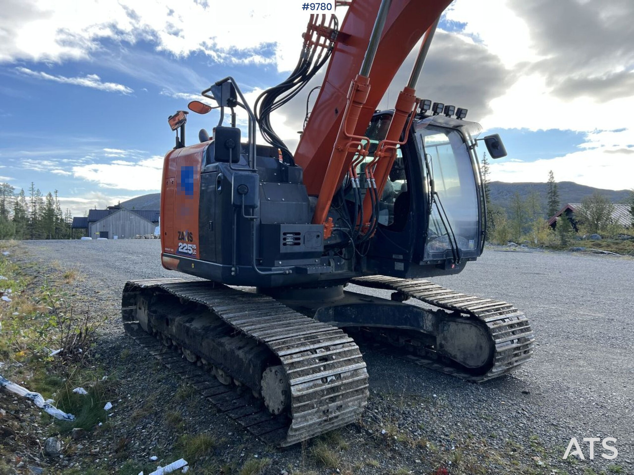 Hitachi ZX 225 US LC-L with excavation system and attachments - Bæltegravemaskine: billede 3 Hitachi ZX 225 US LC-L with excavation system and attachments - Bæltegravemaskine: billede 3