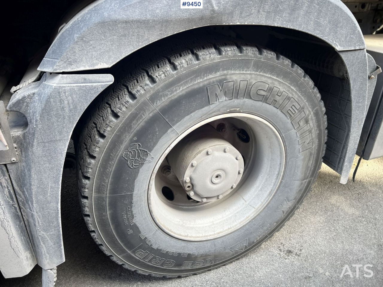 Leje en Mercedes Benz Arocs 3251 Tridem Hooklift, flatbed and concrete rotator Mercedes Benz Arocs 3251 Tridem Hooklift, flatbed and concrete rotator: billede 17 Leje en Mercedes Benz Arocs 3251 Tridem Hooklift, flatbed and concrete rotator Mercedes Benz Arocs 3251 Tridem Hooklift, flatbed and concrete rotator: billede 17