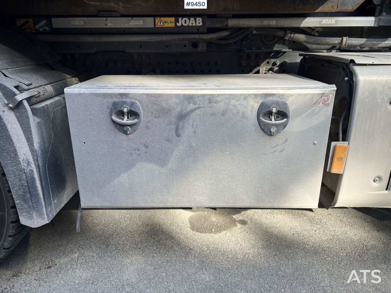 Leje en Mercedes Benz Arocs 3251 Tridem Hooklift, flatbed and concrete rotator Mercedes Benz Arocs 3251 Tridem Hooklift, flatbed and concrete rotator: billede 18 Leje en Mercedes Benz Arocs 3251 Tridem Hooklift, flatbed and concrete rotator Mercedes Benz Arocs 3251 Tridem Hooklift, flatbed and concrete rotator: billede 18