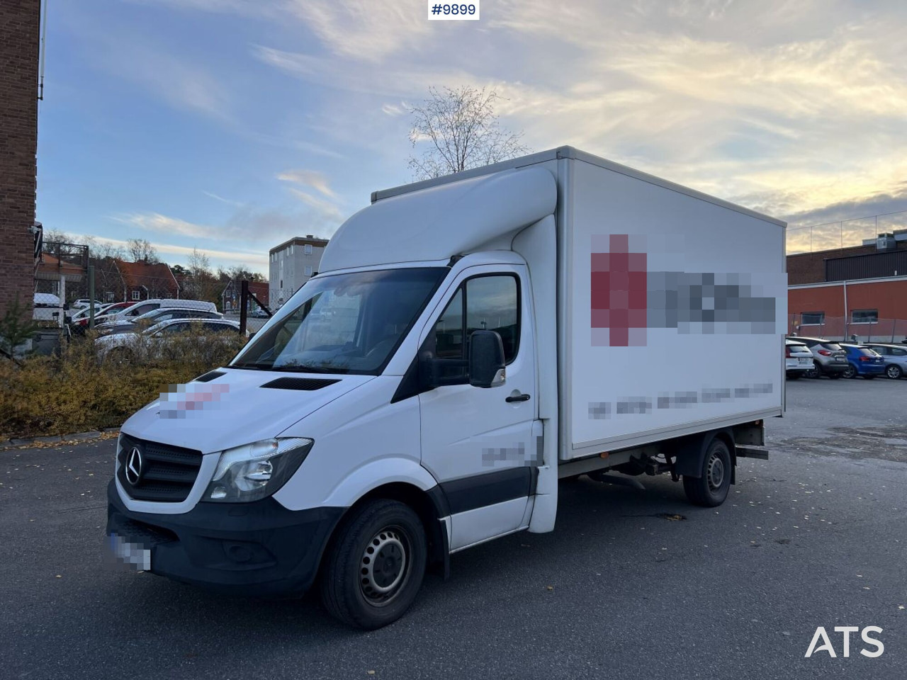 Mercedes Benz Sprinter Skåpbil med bakgavellyft - Varebil med kasse: billede 1 Mercedes Benz Sprinter Skåpbil med bakgavellyft - Varebil med kasse: billede 1