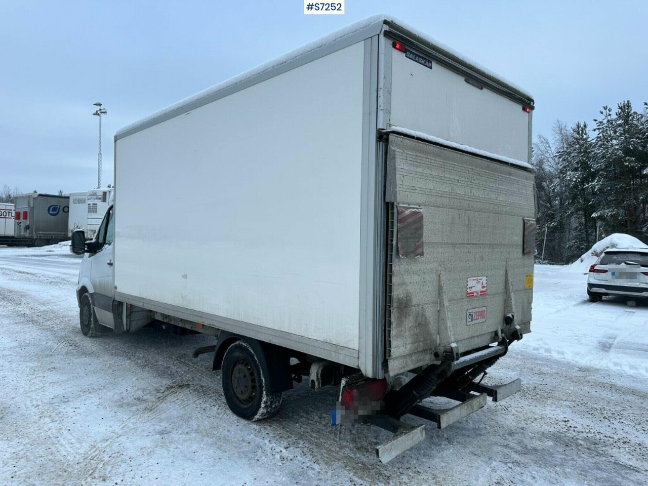 Sprinter box truck Mercedes Benz with Tailgate lift - Varebil med kasse: billede 4 Sprinter box truck Mercedes Benz with Tailgate lift - Varebil med kasse: billede 4