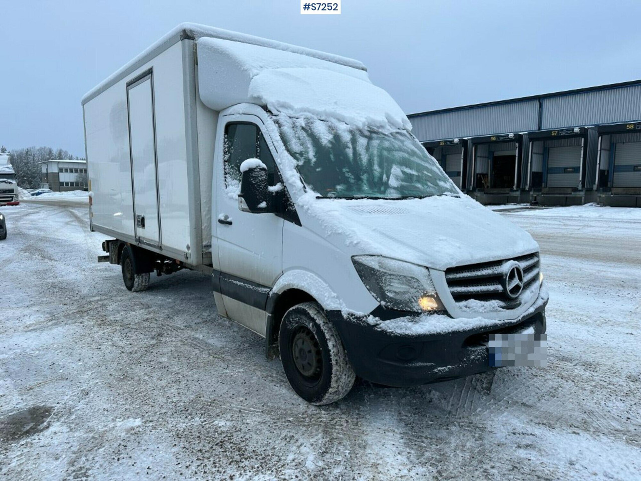 Sprinter box truck Mercedes Benz with Tailgate lift - Varebil med kasse: billede 2 Sprinter box truck Mercedes Benz with Tailgate lift - Varebil med kasse: billede 2