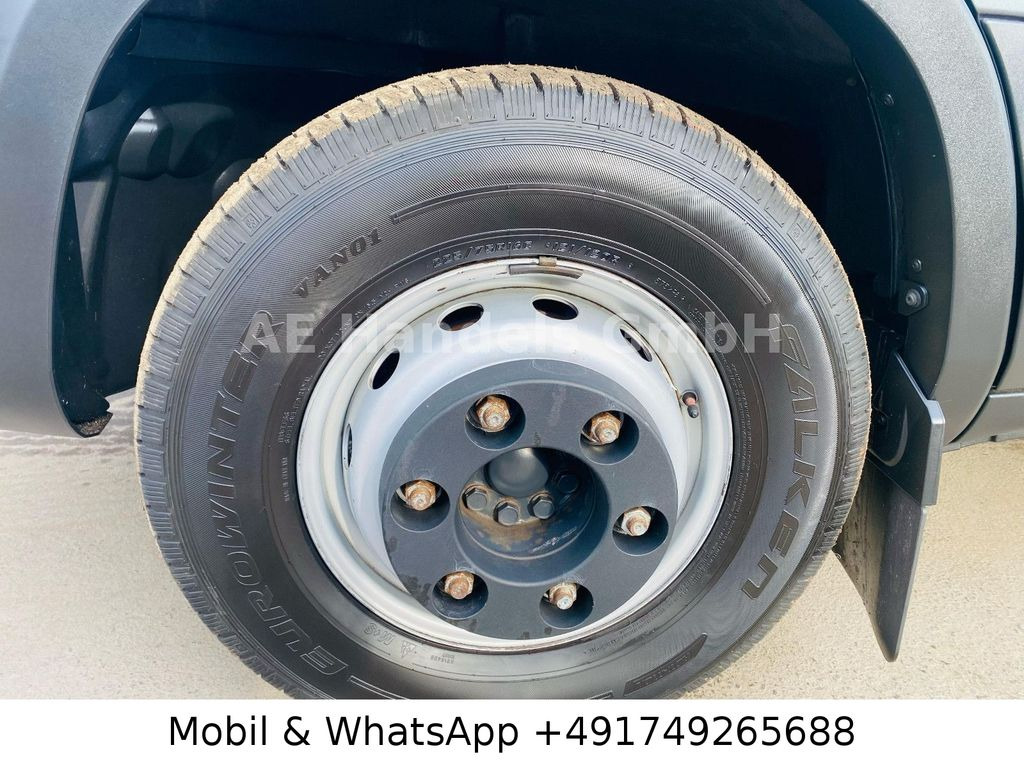 Varebil med kasse Iveco Daily 72-210 Hi-Matic*ACC/LDW/LBW/AeroLine-Sleep Iveco Daily 72-210 Hi-Matic*ACC/LDW/LBW/AeroLine-Sleep: billede 16 Varebil med kasse Iveco Daily 72-210 Hi-Matic*ACC/LDW/LBW/AeroLine-Sleep Iveco Daily 72-210 Hi-Matic*ACC/LDW/LBW/AeroLine-Sleep: billede 16
