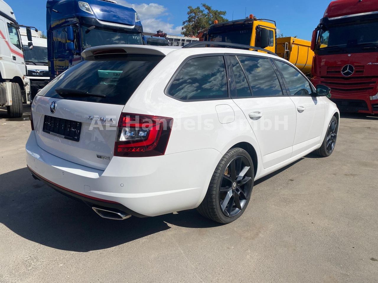 Skoda Octavia VRS Kombi 2.0 TDI *ACC/PDC/LED/1.Hand/HU - Stationcar: billede 3 Skoda Octavia VRS Kombi 2.0 TDI *ACC/PDC/LED/1.Hand/HU - Stationcar: billede 3