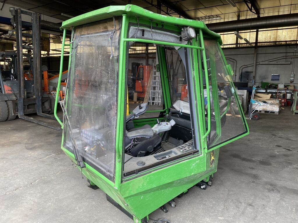 John Deere SERIE 10 - Førerhus for Lastbil: billede 3 John Deere SERIE 10 - Førerhus for Lastbil: billede 3