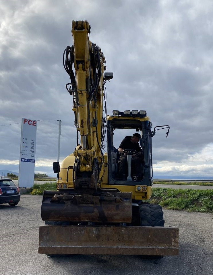 Komatsu PW 98MR-10 1er Main endommagée - Hjulgravemaskine: billede 2 Komatsu PW 98MR-10 1er Main endommagée - Hjulgravemaskine: billede 2