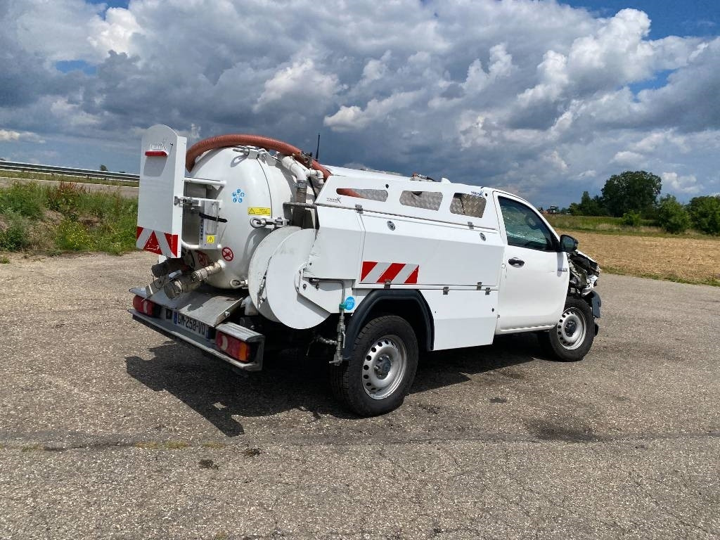 Toyota HILUX 2.4 D4D /MINIMAX COMBINE LONGWAY endommagé - Slamsugemaskine: billede 4 Toyota HILUX 2.4 D4D /MINIMAX COMBINE LONGWAY endommagé - Slamsugemaskine: billede 4