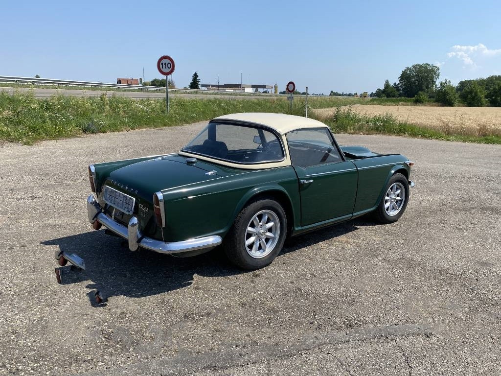 Triumph TR4-A + Hard Top / OldTimer endommagé - Bil: billede 4 Triumph TR4-A + Hard Top / OldTimer endommagé - Bil: billede 4