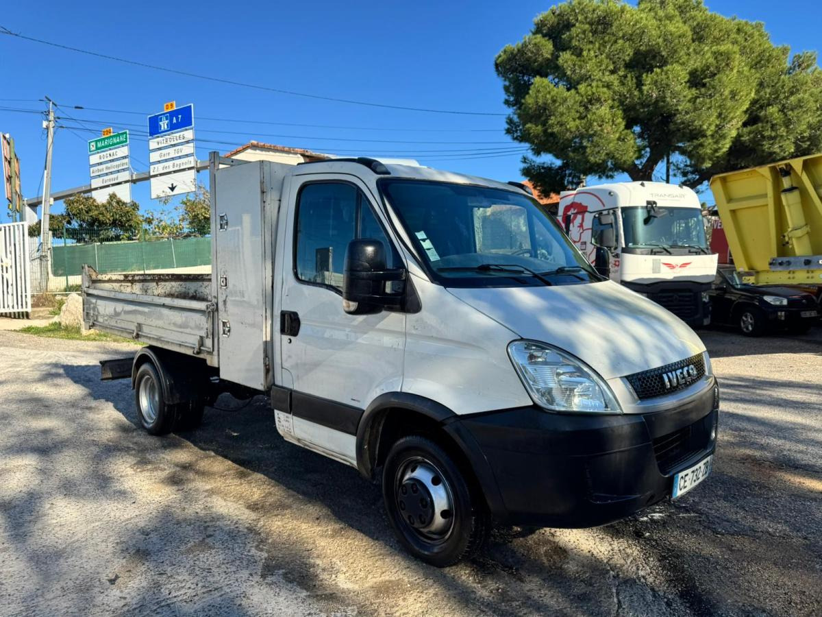 Iveco Daily 35C12 - Ladbil med tip: billede 1 Iveco Daily 35C12 - Ladbil med tip: billede 1