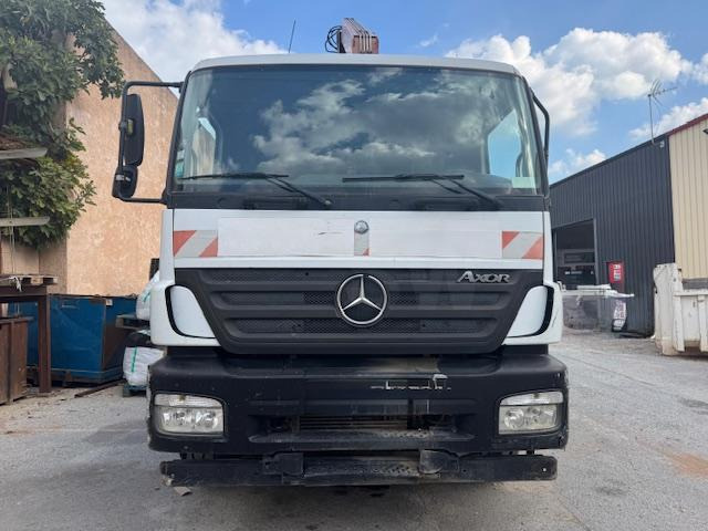 Mercedes AXOR 1828 BENNE GRUE FASSI - Tipvogn lastbil, Lastbil med kran: billede 2 Mercedes AXOR 1828 BENNE GRUE FASSI - Tipvogn lastbil, Lastbil med kran: billede 2