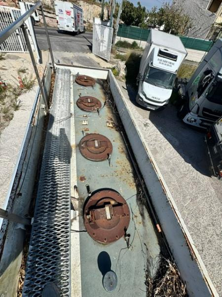 Renault MIDLUM 210 CITERNE MERCERON 11000 L 4 COMPARTIMENTS - Tankbil: billede 4 Renault MIDLUM 210 CITERNE MERCERON 11000 L 4 COMPARTIMENTS - Tankbil: billede 4