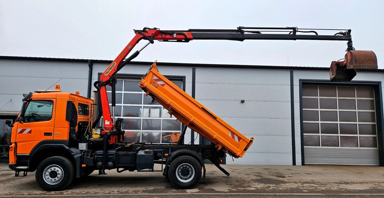 Volvo FM 370 4x4 Palfinger PK12002 Funk Kran EEV - Tipvogn lastbil, Lastbil med kran: billede 2 Volvo FM 370 4x4 Palfinger PK12002 Funk Kran EEV - Tipvogn lastbil, Lastbil med kran: billede 2