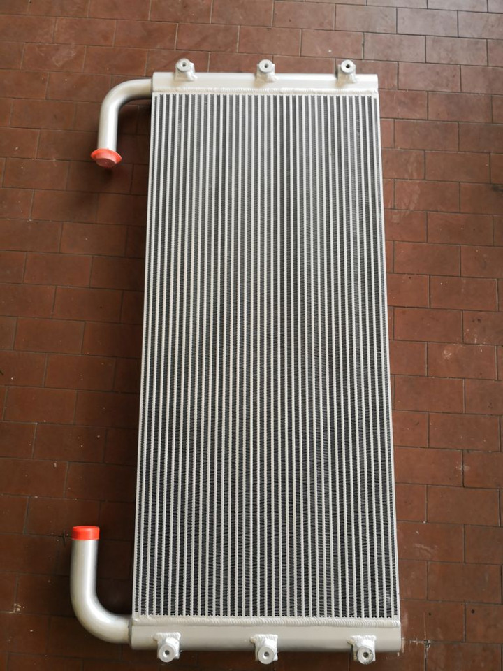 Hitachi ZX 160LC3 - Køler: billede 1 Hitachi ZX 160LC3 - Køler: billede 1