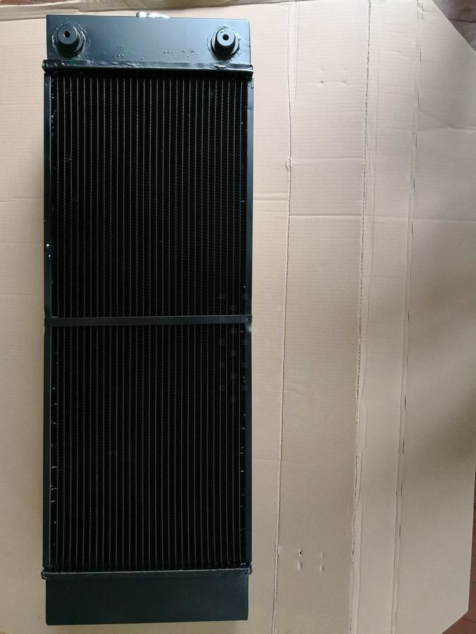 RADIATORE KOMATSU WA200 WA200PZ WA250 WA250PZ - Køler: billede 1 RADIATORE KOMATSU WA200 WA200PZ WA250 WA250PZ - Køler: billede 1