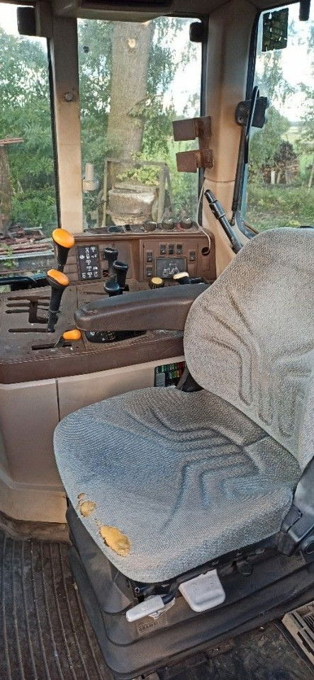 John Deere 6910 - Traktor: billede 5 John Deere 6910 - Traktor: billede 5