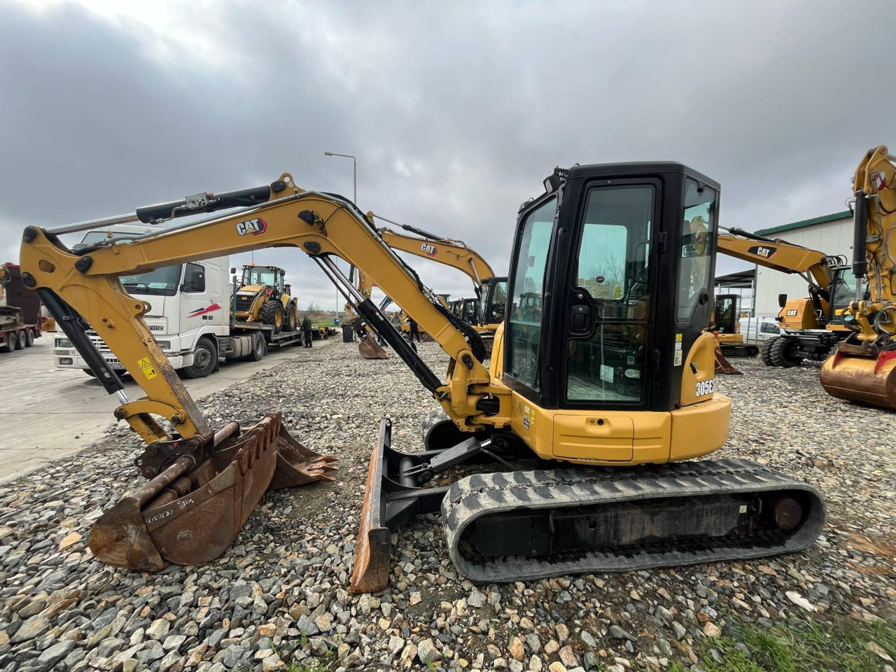 CAT 305.5E2CR - Bæltegravemaskine: billede 4 CAT 305.5E2CR - Bæltegravemaskine: billede 4
