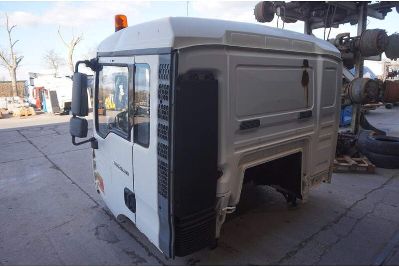 MAN F99L17 TGA 81.60000-7838 - Førerhus og interiør for Lastbil: billede 4 MAN F99L17 TGA 81.60000-7838 - Førerhus og interiør for Lastbil: billede 4