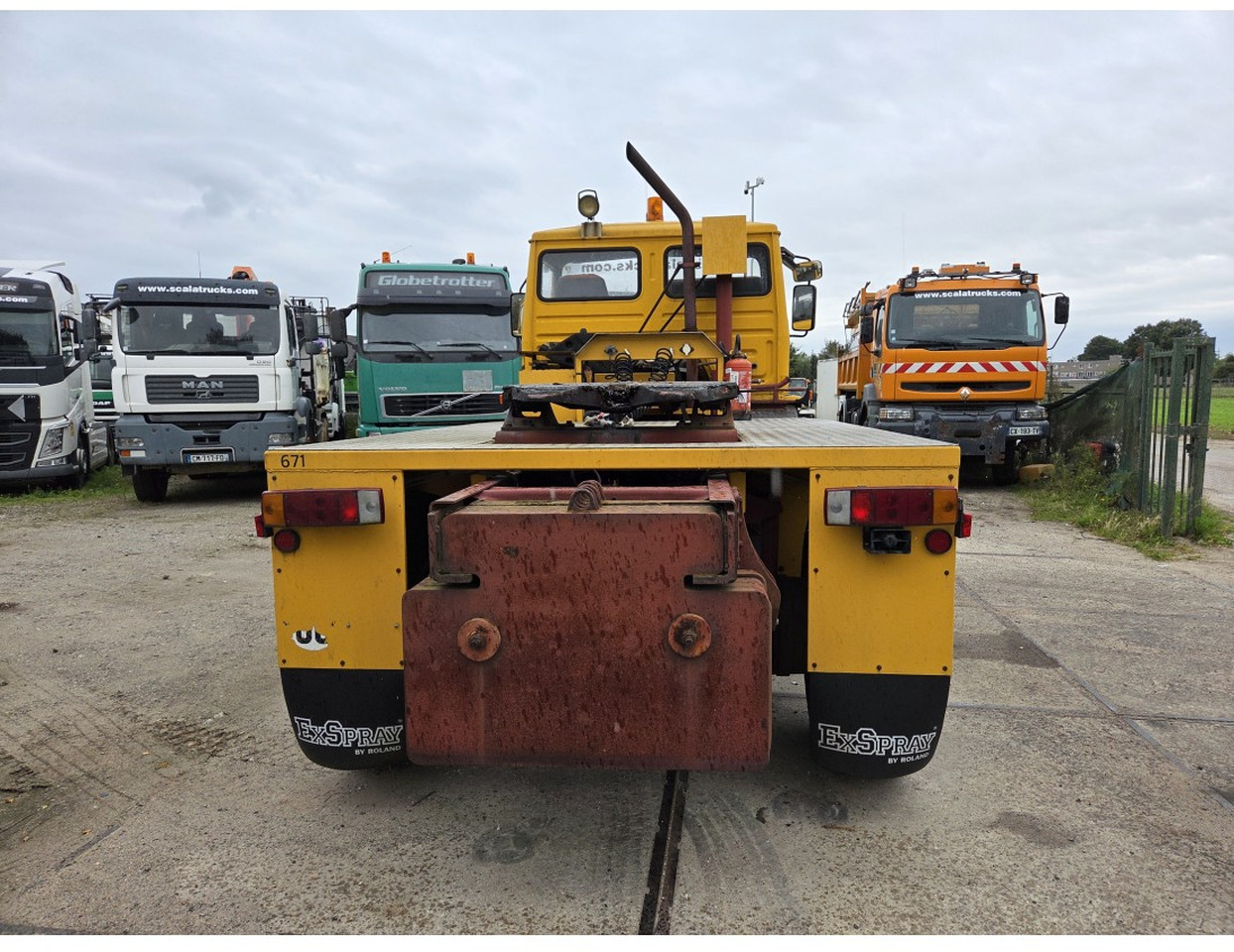 RENAULT M170 4x4 TRACTOR UNIT FULL SPRING SUSPENSION VERY LOW MILEAGE - Trækker: billede 5 RENAULT M170 4x4 TRACTOR UNIT FULL SPRING SUSPENSION VERY LOW MILEAGE - Trækker: billede 5