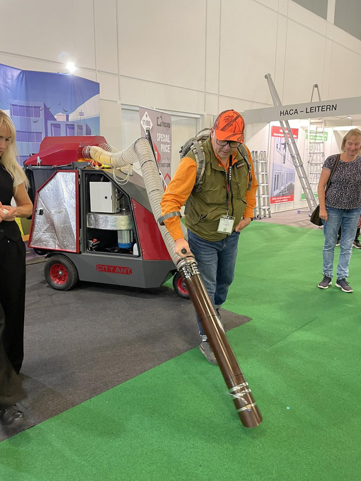 ТІСАВ Street Vacuum Cleaner, Outdoor Vacuum Sweeper, Manufacturer, City Ant - Industristøvsuger: billede 5 ТІСАВ Street Vacuum Cleaner, Outdoor Vacuum Sweeper, Manufacturer, City Ant - Industristøvsuger: billede 5