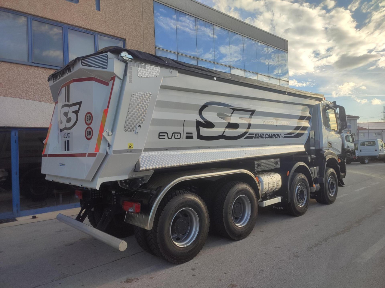 IVECO T-Way AD410T50 - Tipvogn lastbil: billede 4 IVECO T-Way AD410T50 - Tipvogn lastbil: billede 4