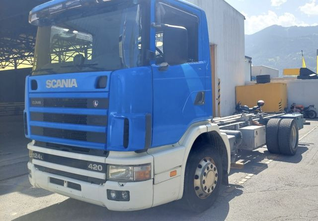 Scania R124LB 420 4x2, Euro 3 - Lastbil chassis: billede 3 Scania R124LB 420 4x2, Euro 3 - Lastbil chassis: billede 3
