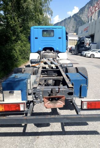 Scania R124LB 420 4x2, Euro 3 - Lastbil chassis: billede 5 Scania R124LB 420 4x2, Euro 3 - Lastbil chassis: billede 5