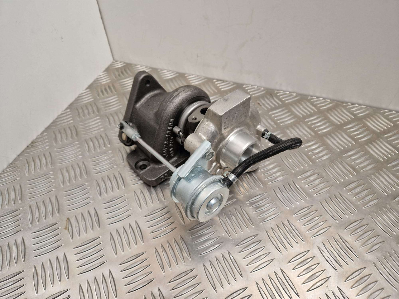 Deutz TD025L3-08T G33q Turbo - Motor og reservedele for Entreprenørmaskin: billede 4 Deutz TD025L3-08T G33q Turbo - Motor og reservedele for Entreprenørmaskin: billede 4