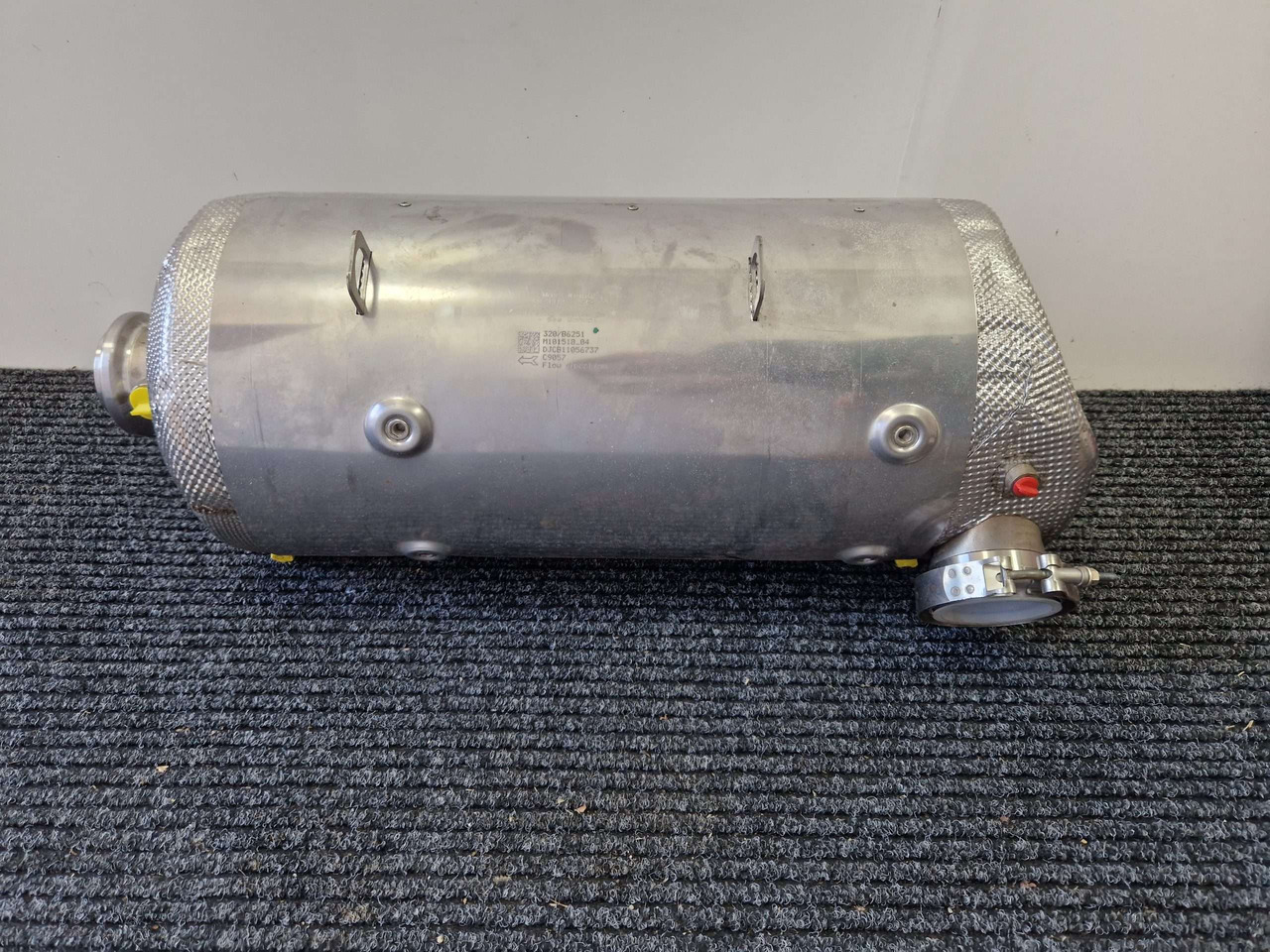 Exhaust silencer JCB 320/B6251 SCR Adblue - Motor og reservedele for Entreprenørmaskin: billede 1 Exhaust silencer JCB 320/B6251 SCR Adblue - Motor og reservedele for Entreprenørmaskin: billede 1
