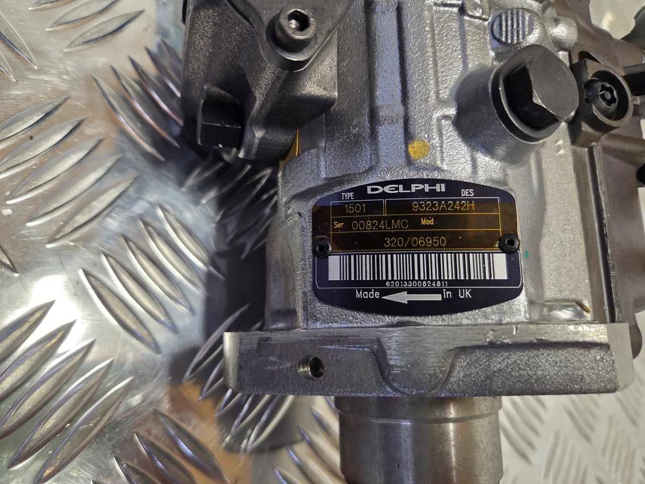 Fuel Injection Pump 55kw JCB 320/06950 Delphi 9323A242H - Motor og reservedele for Entreprenørmaskin: billede 2 Fuel Injection Pump 55kw JCB 320/06950 Delphi 9323A242H - Motor og reservedele for Entreprenørmaskin: billede 2