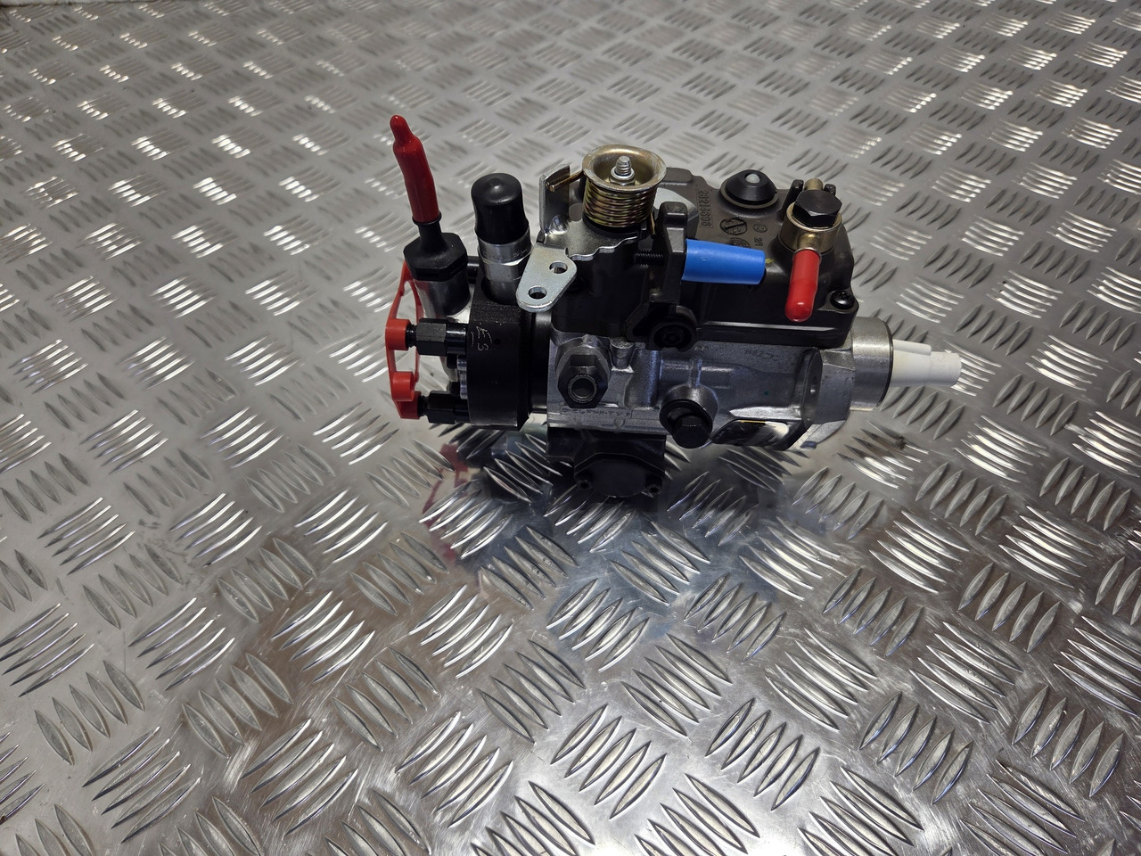 Fuel Injection Pump 55kw JCB 320/06950 Delphi 9323A242H - Motor og reservedele for Entreprenørmaskin: billede 3 Fuel Injection Pump 55kw JCB 320/06950 Delphi 9323A242H - Motor og reservedele for Entreprenørmaskin: billede 3